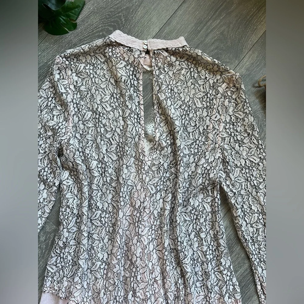 Free People Tell Tale Keyhole Gauzy Eyelash Lace Trapeze Dress in Pearl L
